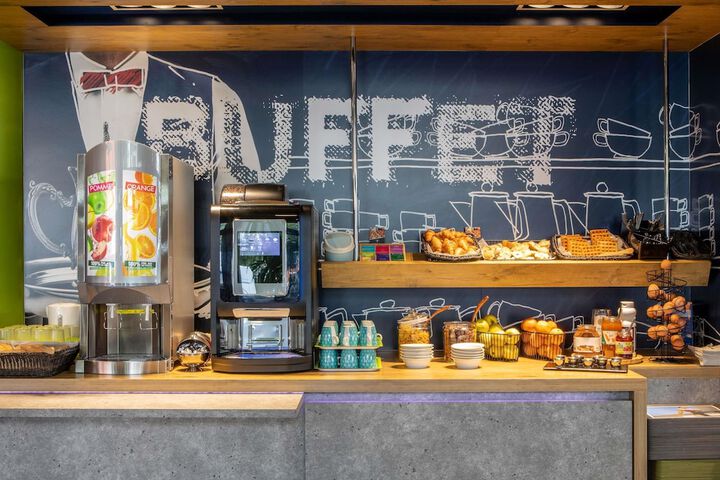 Breakfast/Coffee Service 49 of 67