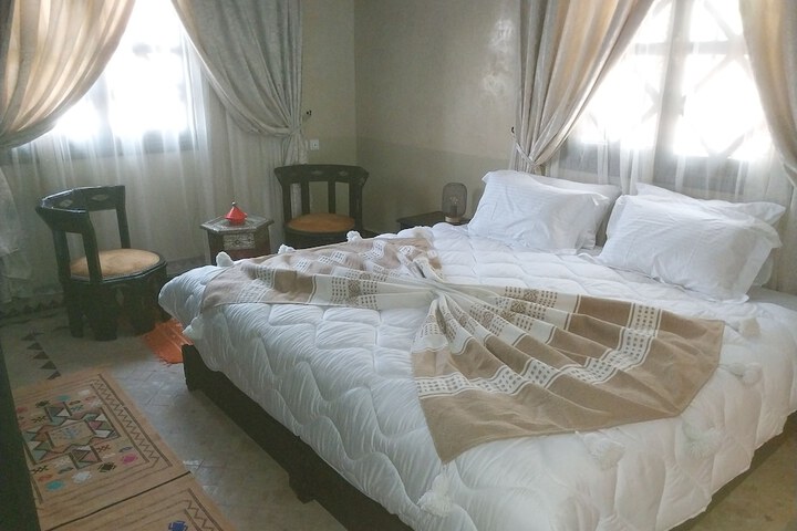 Room 9 of 49