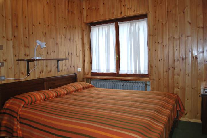 Room 25 of 66