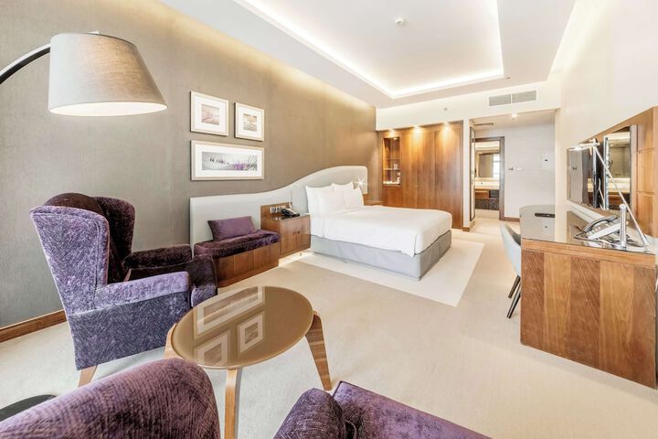 Room 49 of 277