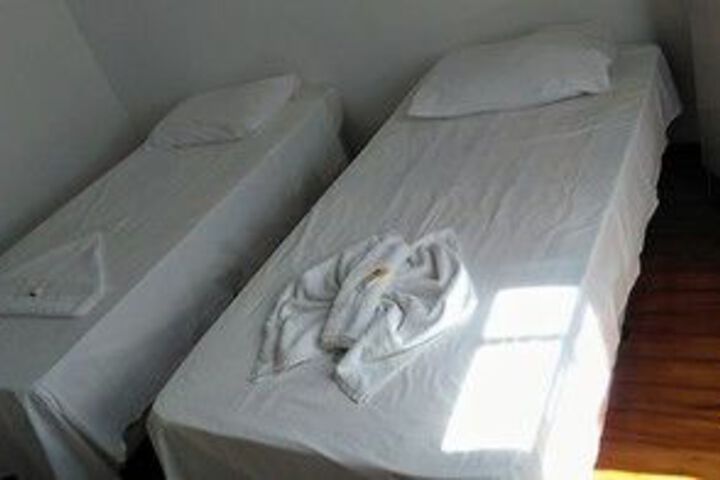 Room 13 of 26