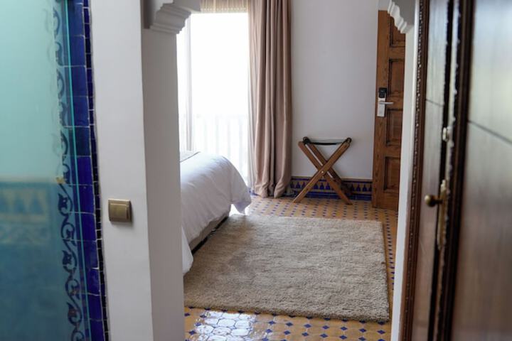 Room 6 of 79
