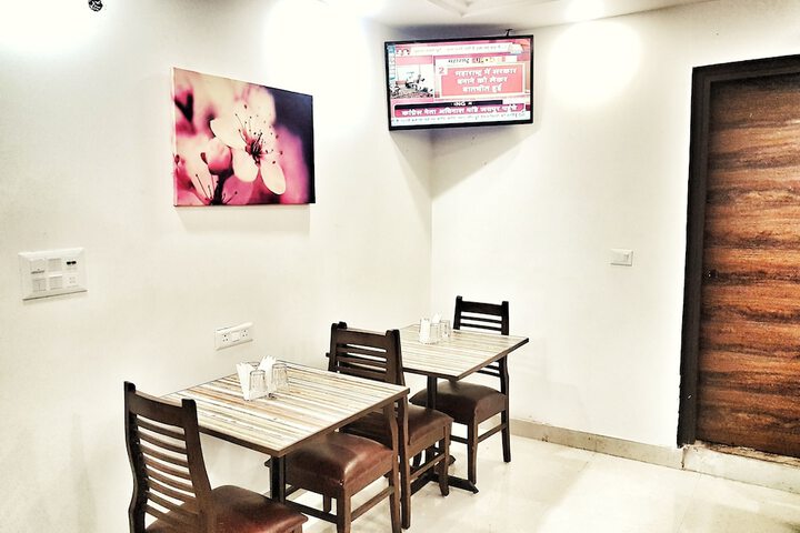 Dining 55 of 74