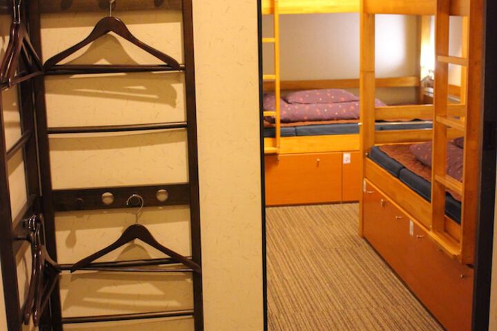 Room 6 of 65