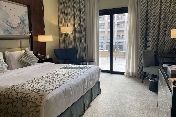 Room 17 of 134