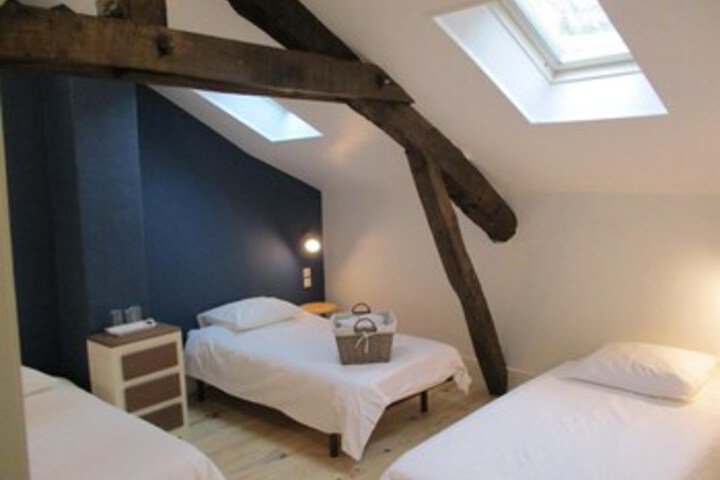 Room 26 of 40