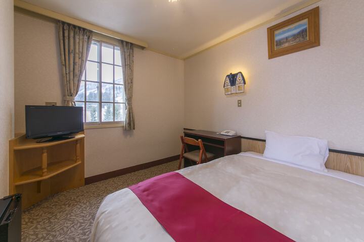 Room 5 of 72