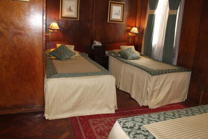 Room 12 of 43