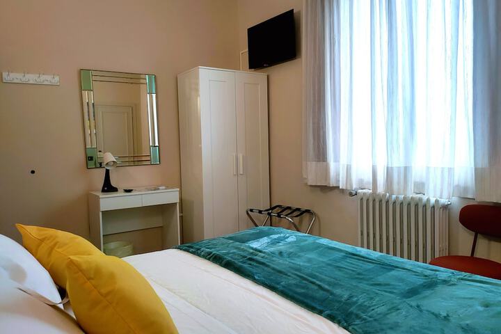 Room 18 of 71