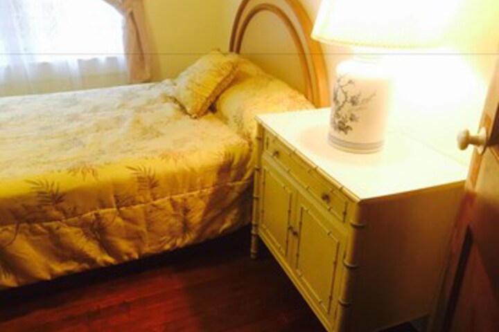 Room 16 of 246
