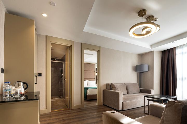 Room 30 of 64