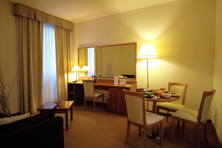 Room 25 of 73