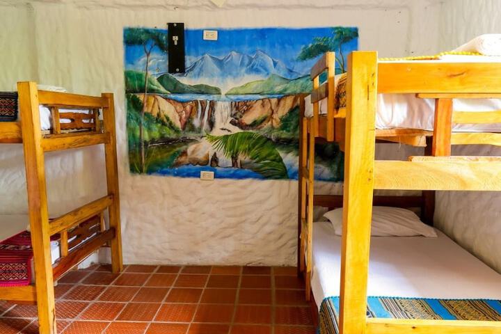 Room 3 of 26