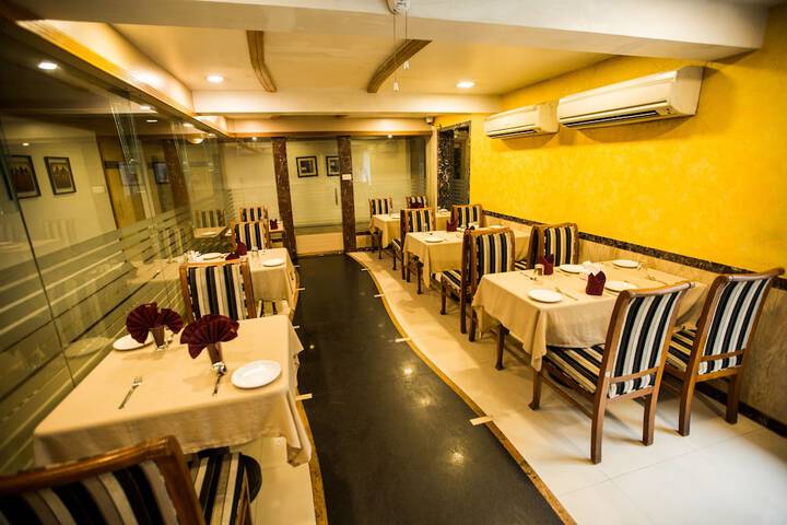Dining Photos