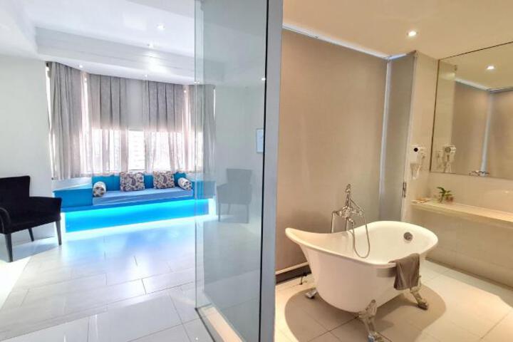Suite Photo