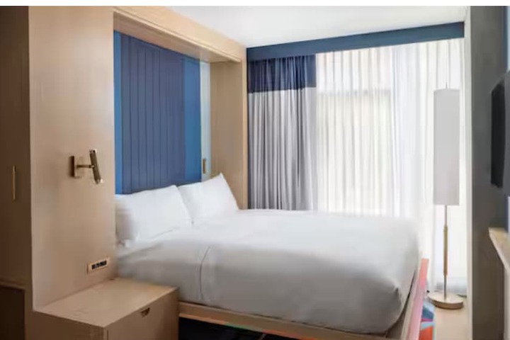 Room 20 of 54