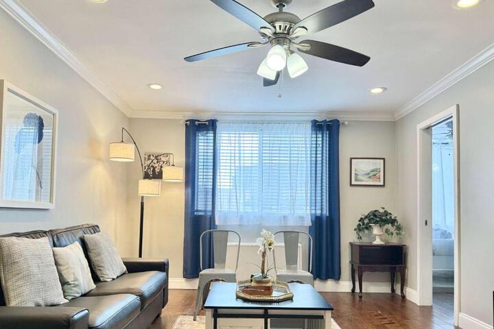 Atlanta Downtown Onsite Parking King! 3BR LM 06 Units in Atlanta, GA