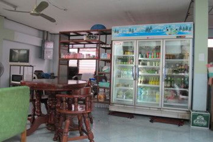 Gift Shop 14 of 51