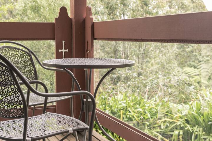 Hotel Exterior 28 of 33