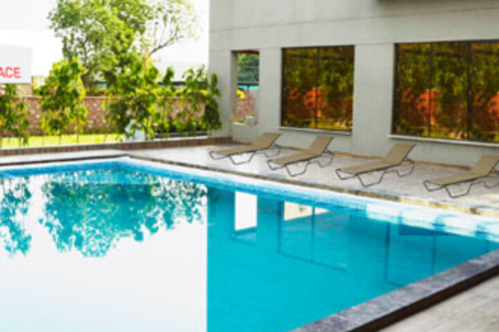 HOTEL BADRI PALACE