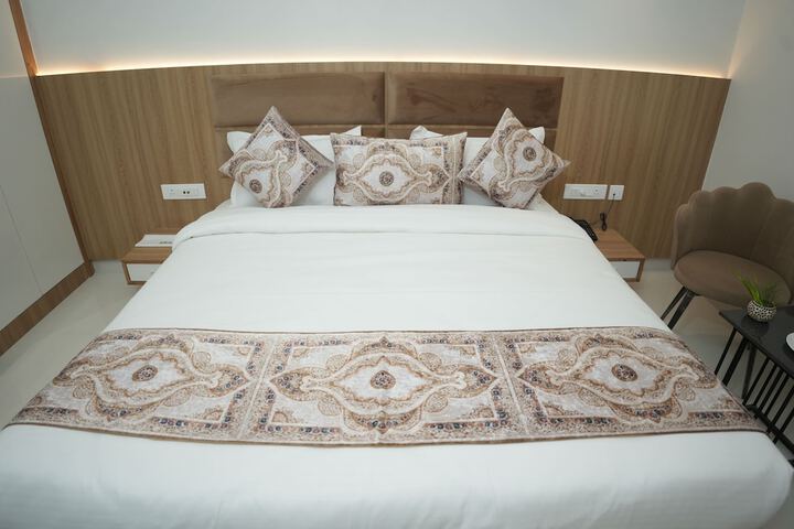 Room 12 of 29