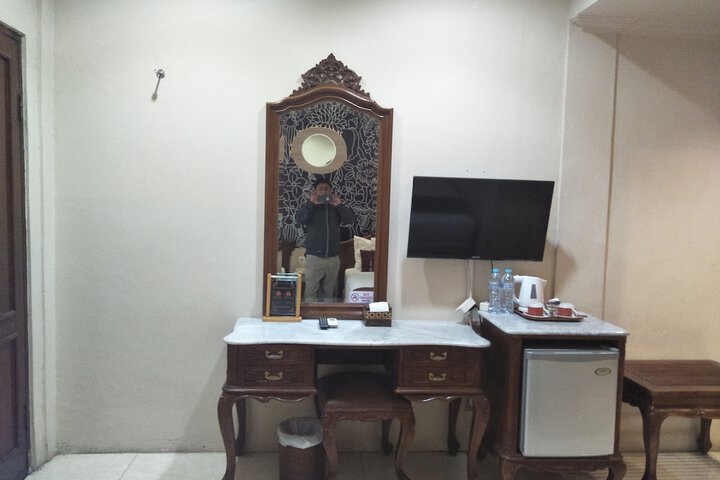 Room 10 of 57