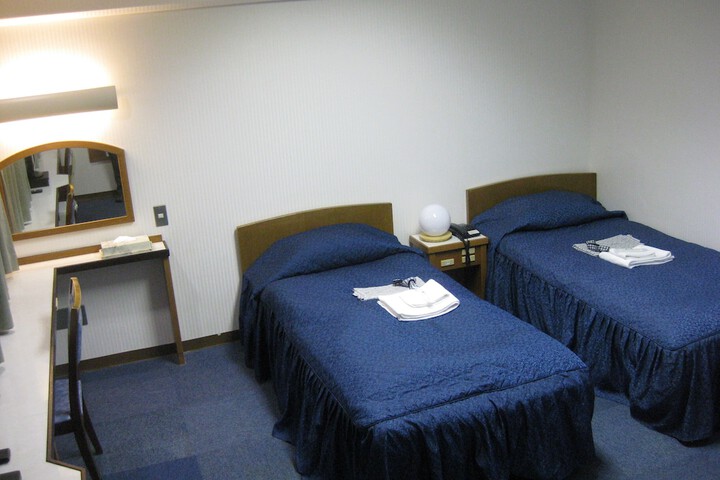 Room 21 of 53