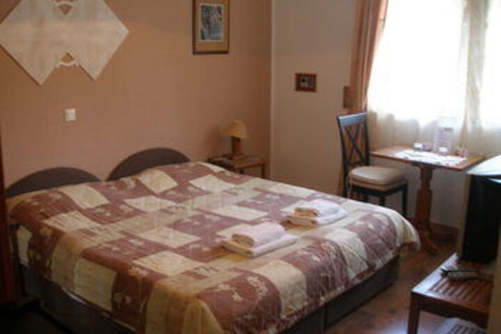 Room 15 of 22