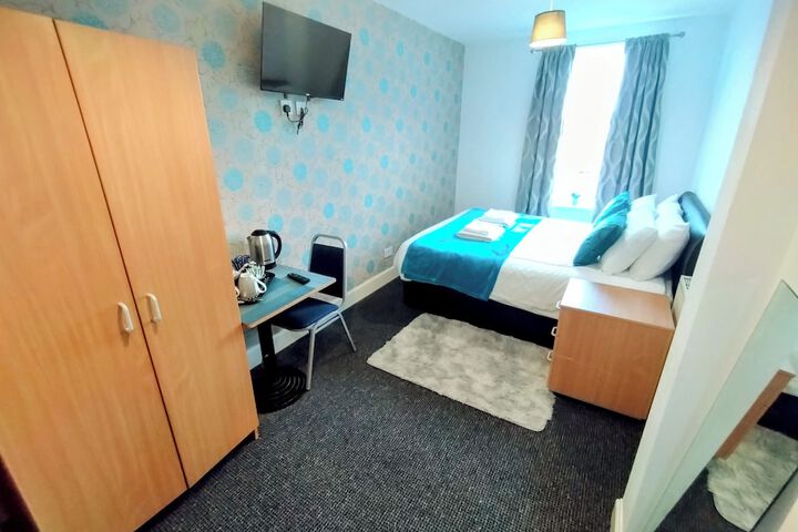 Room 12 of 61
