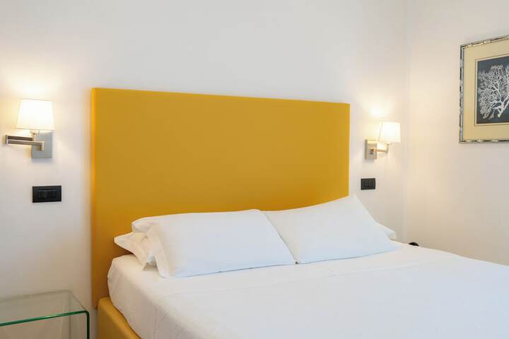 Room 41 of 247
