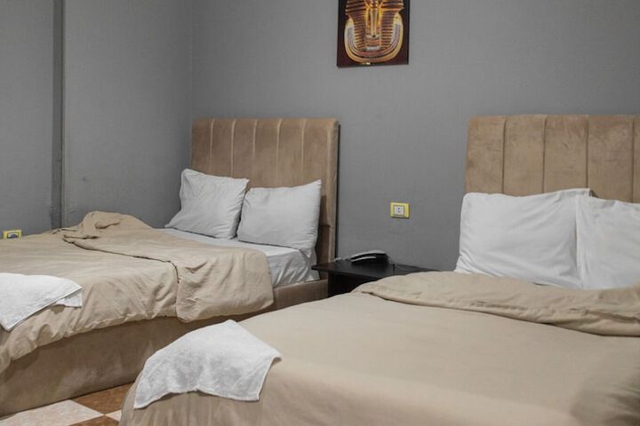 Room 6 of 26