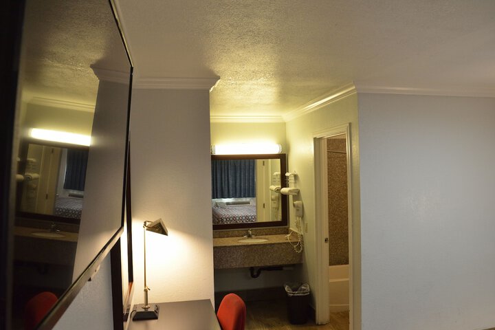 Standard | King Bed (8 of 33)
