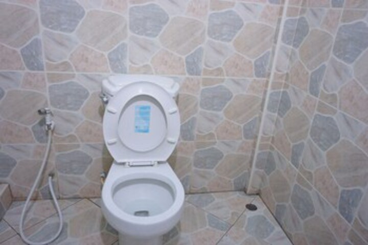 Room 4 of 25