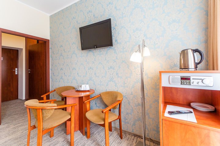Room 30 of 68