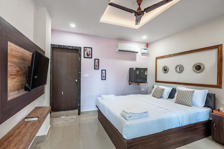 Room 5 of 44