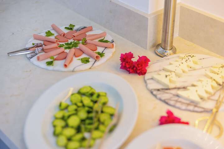 Breakfast buffet