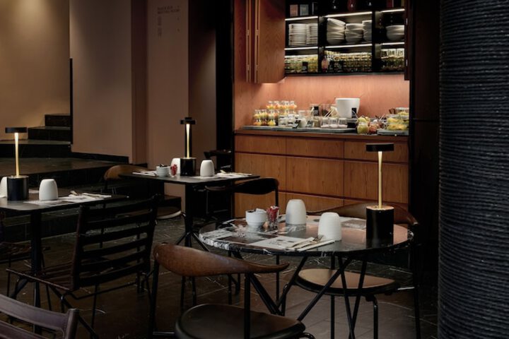 Breakfast/Coffee Service 34 of 65