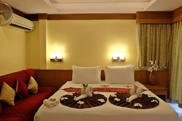Room 10 of 191