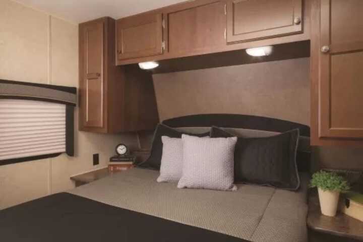 Room 35 of 59