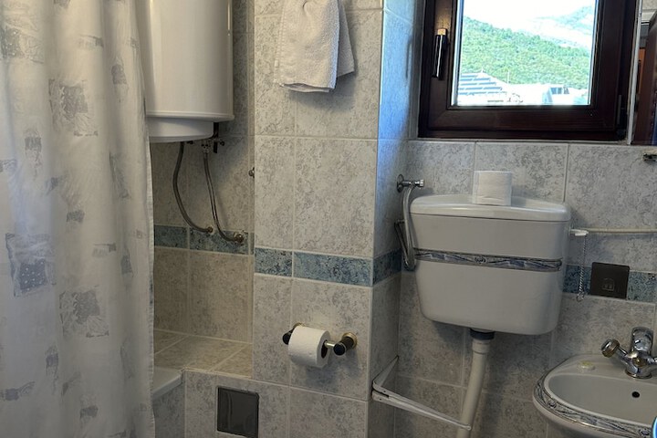 Room 40 of 69