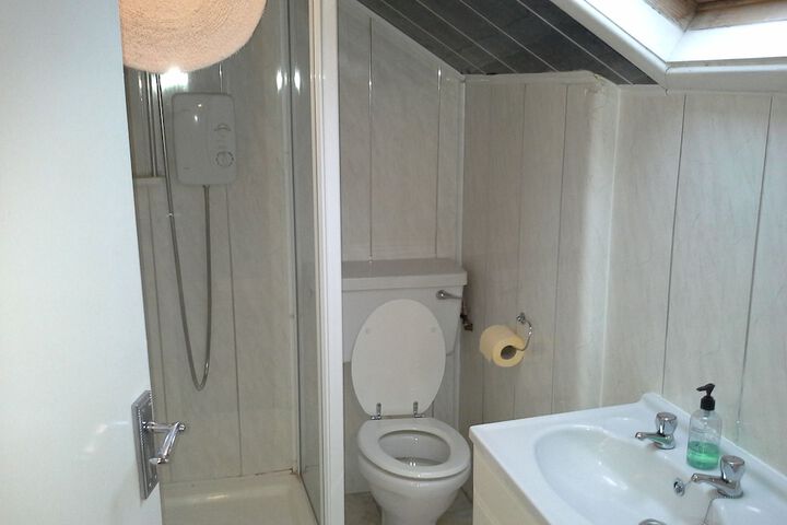 Room 71 of 87