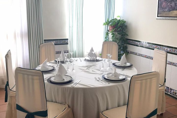 Dining 13 of 21