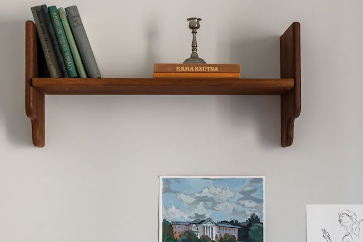 Room 9 of 36