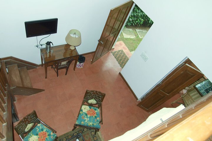 Room 52 of 162