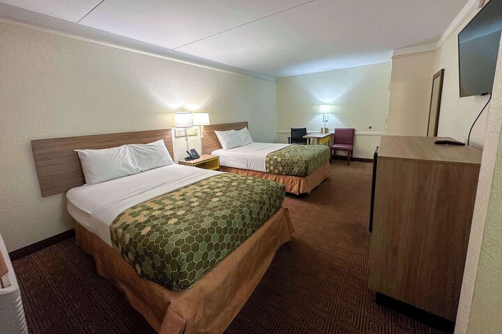 Room 2 of 7