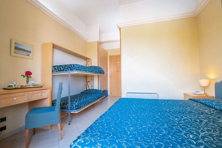 Room 8 of 47