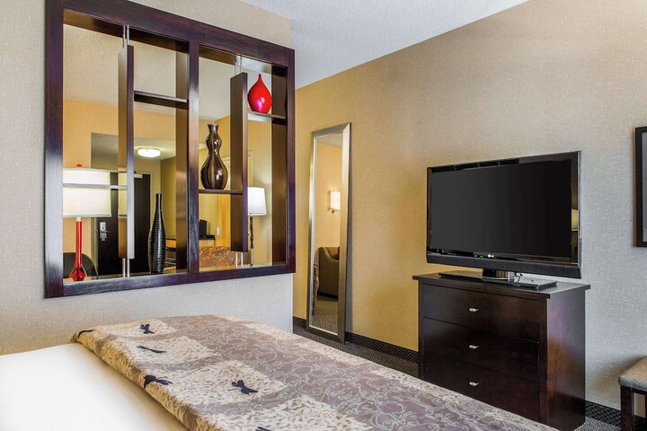 Room 15 of 37