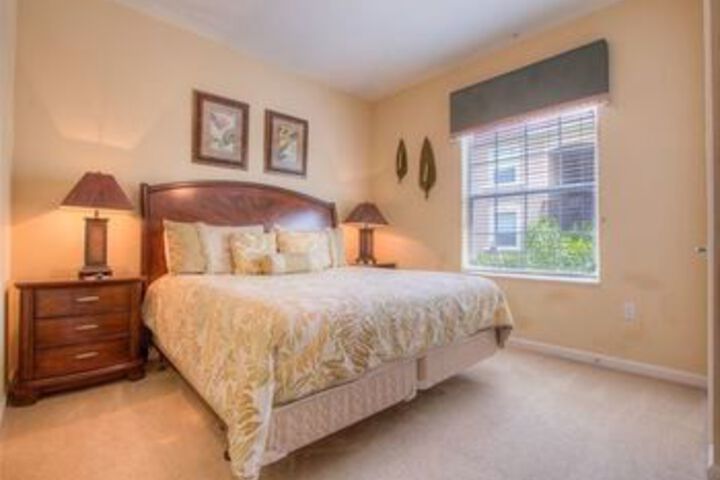 5036 Shoreway Loop #304
