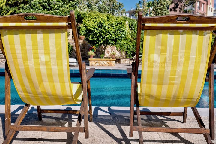 Hotel Pool
