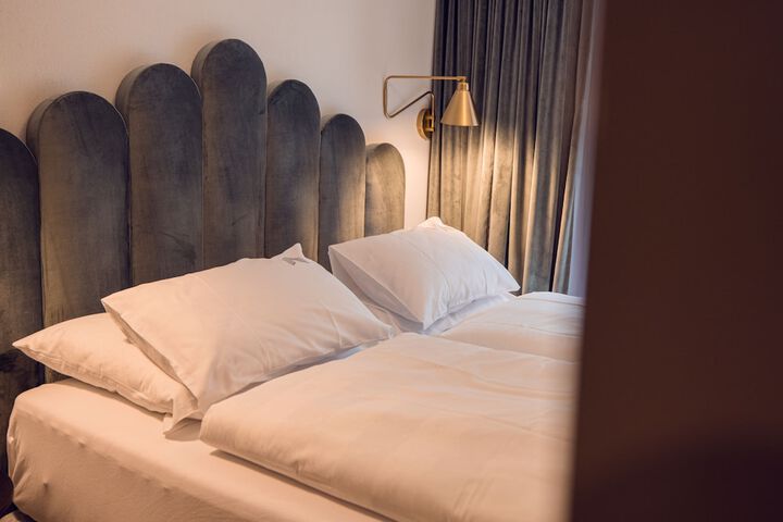 Room 21 of 120